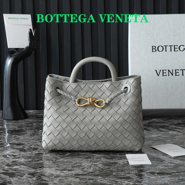 BV SMALL ANDIAMO 25CM GREY LAMBSKIN
